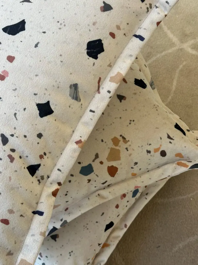 Terrazzo cushion v3